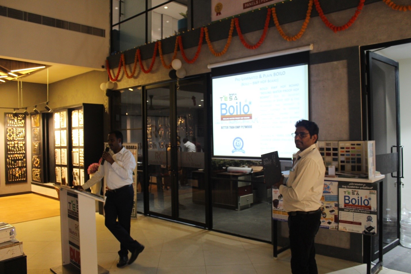 Interior Contractors Meet Up