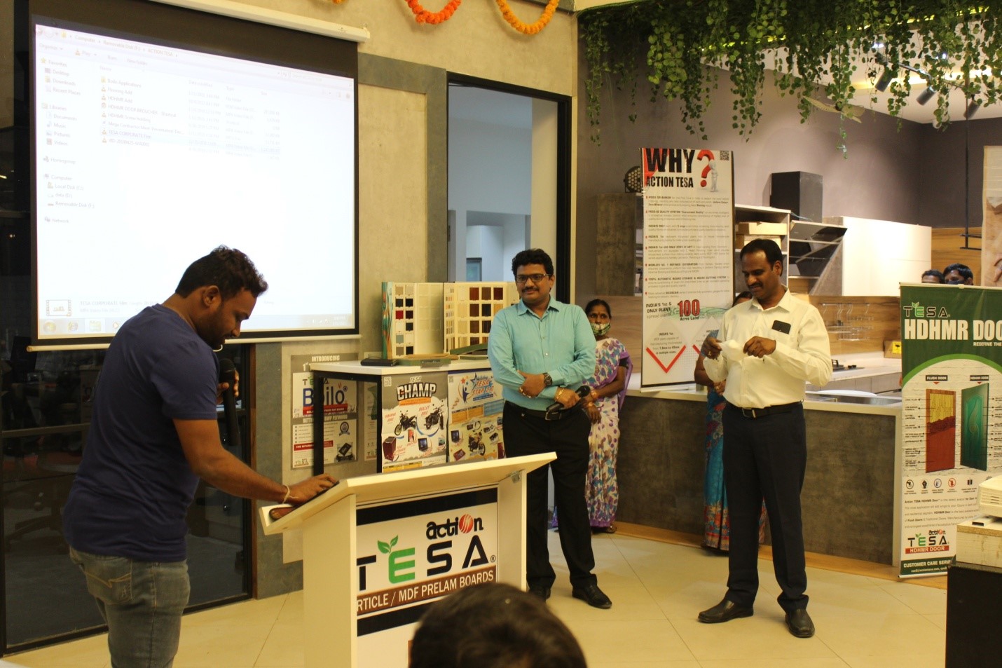 Interior Contractors Meet Up